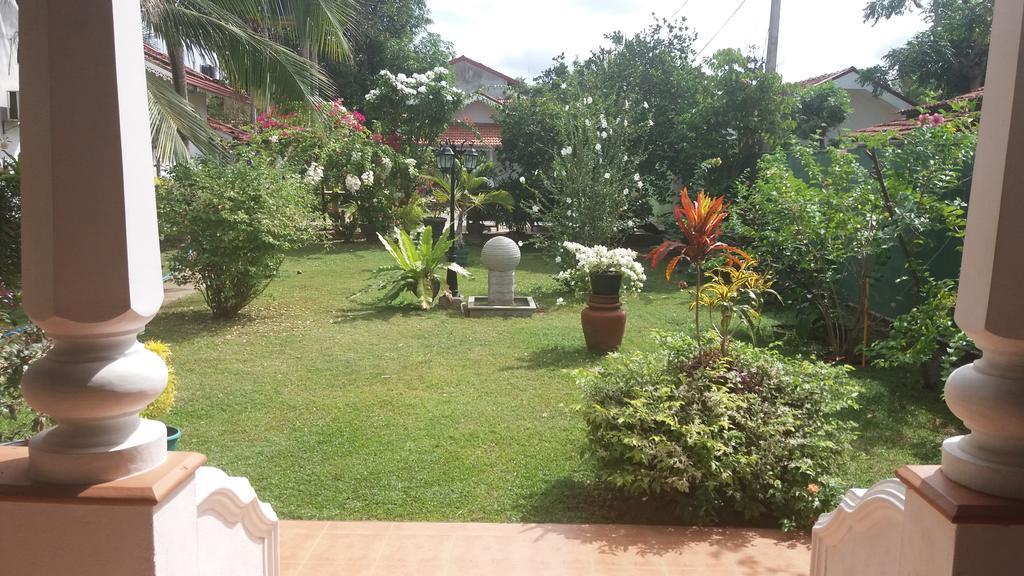 Sujeewani Villa Negombo Exteriör bild